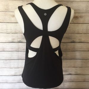 LULULEMON BLACK TOP w/ SUPPORT BRA